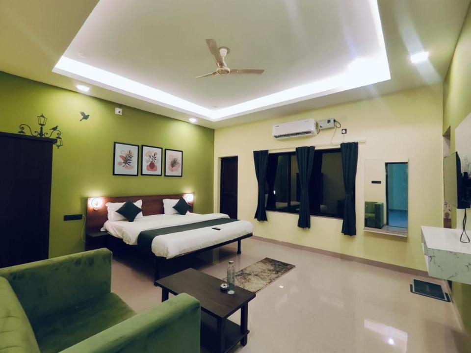 Emerald Euphoria The Luxury Stay Near Infocity Best Seller Bhubaneswar Exterior foto