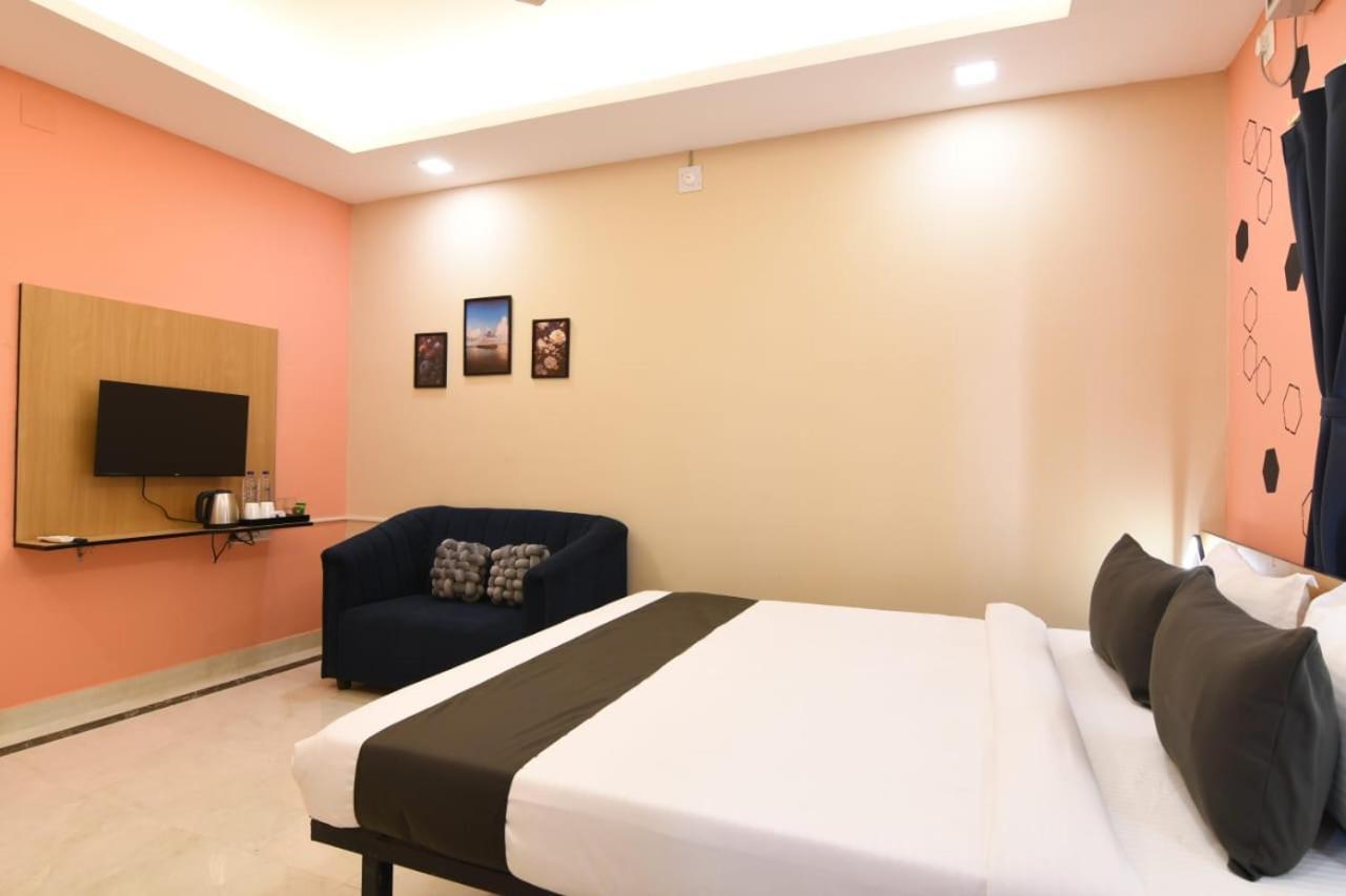Emerald Euphoria The Luxury Stay Near Infocity Best Seller Bhubaneswar Exterior foto