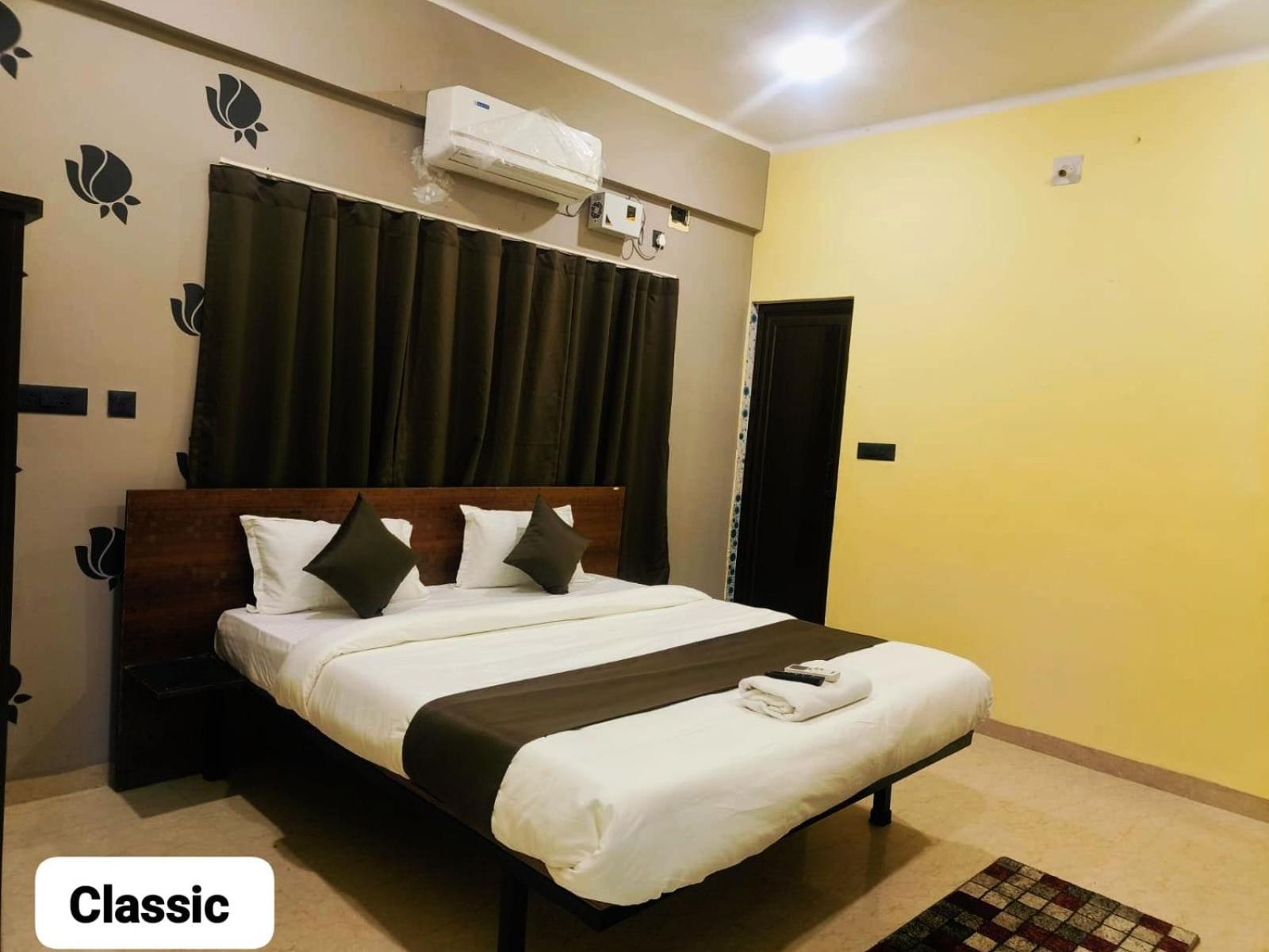 Emerald Euphoria The Luxury Stay Near Infocity Best Seller Bhubaneswar Exterior foto